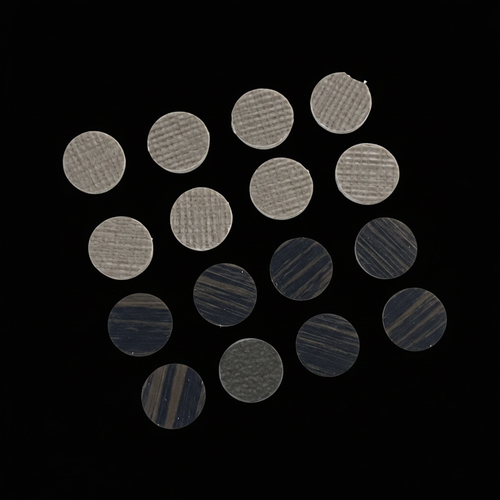 Tapones más claros con fondo negro